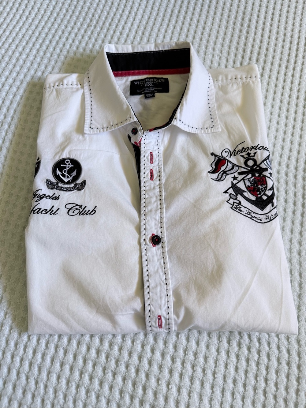 Victorious Men's White Yacht Club Embroidered Button-Down Shirt